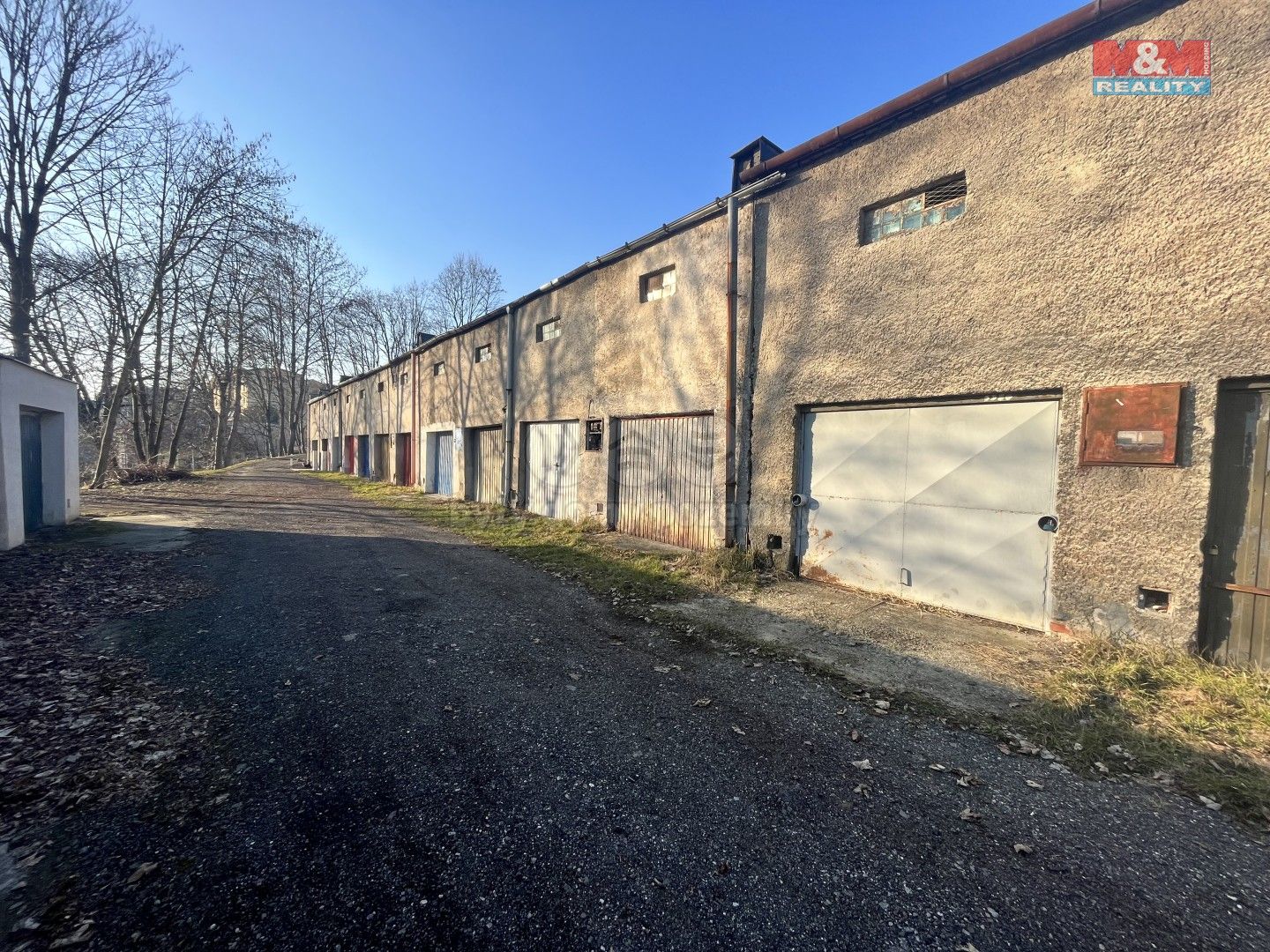 Garáže, Pod Výtahem, Ostrava, 17 m²