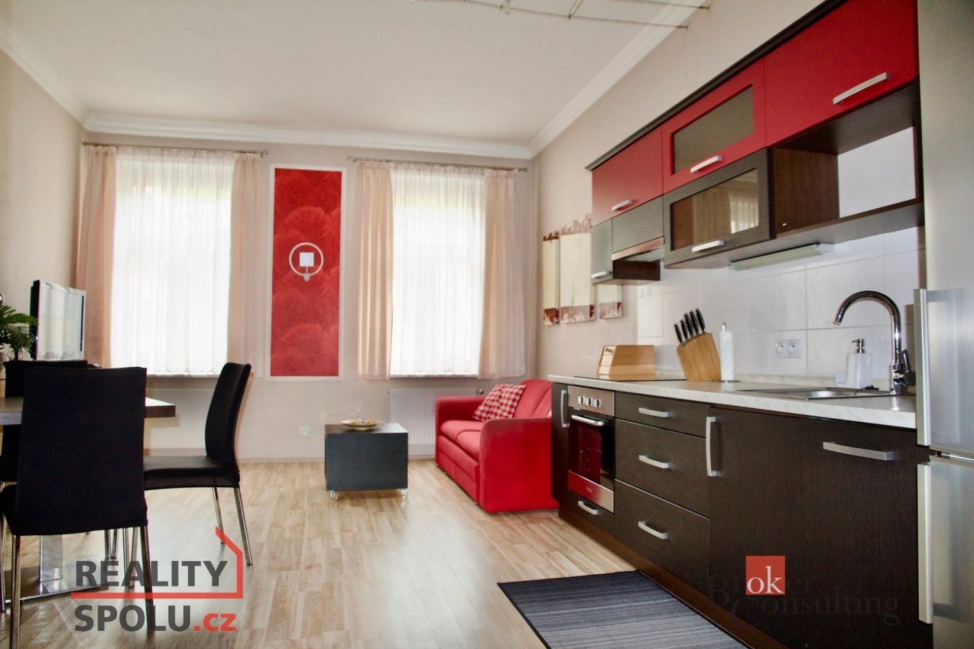 Pronájem byt 2+kk - Moskevská, Karlovy Vary, 40 m²