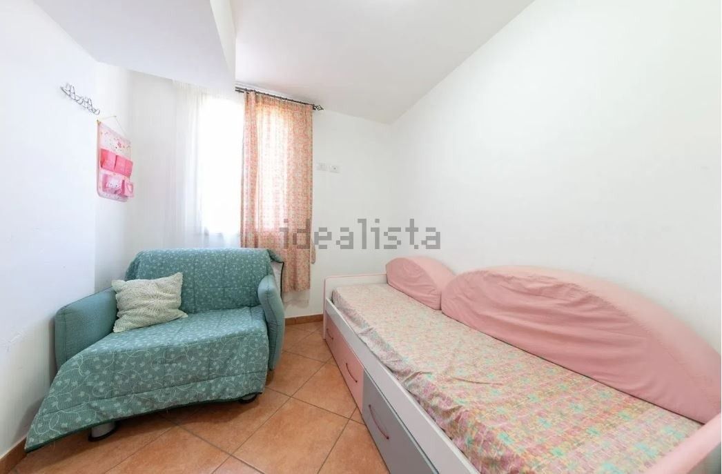 Prodej rodinný dům - 987 66, Zahraničí