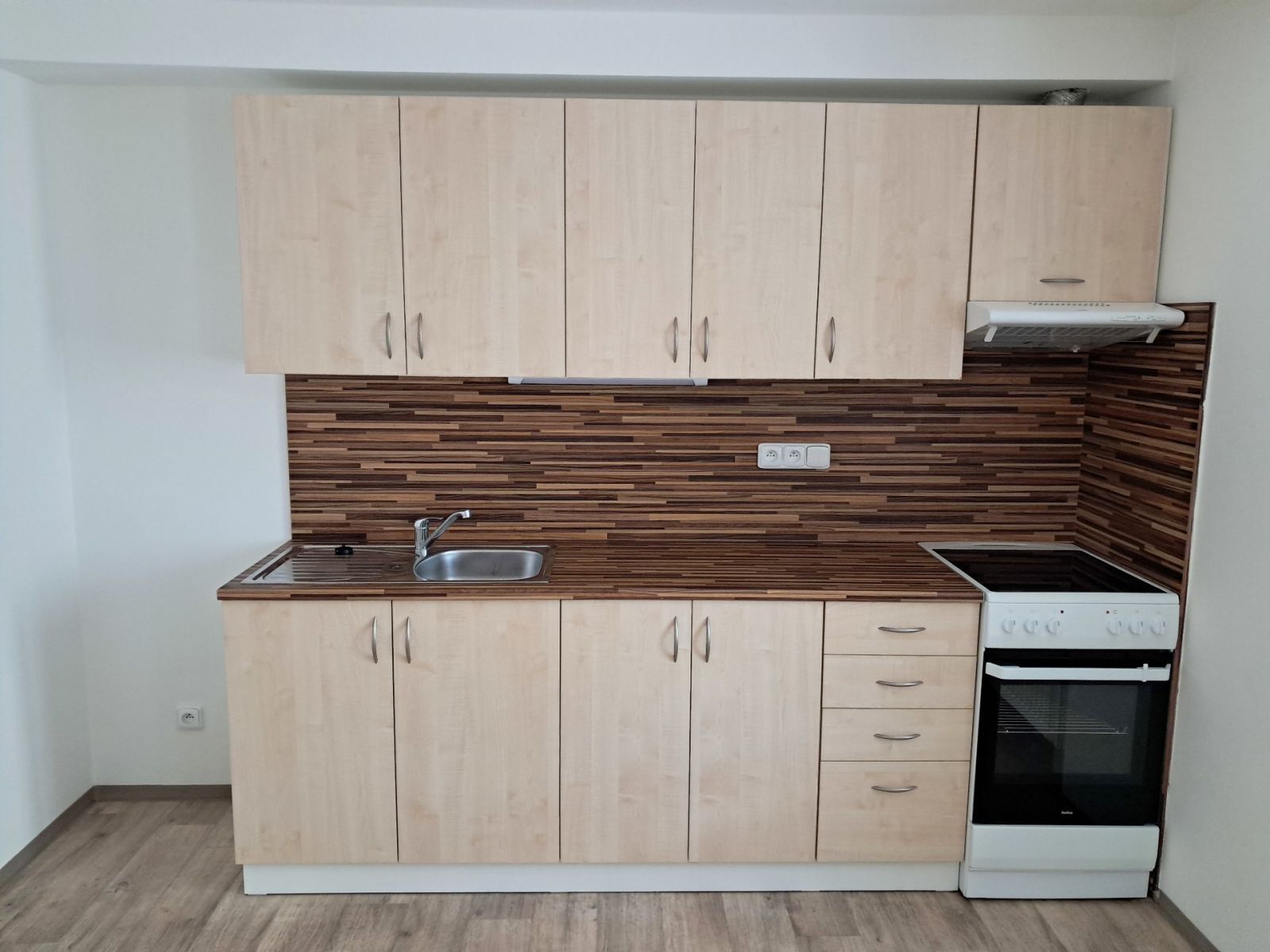 2+kk, Karáskovo náměstí, Brno - Židenice, Jihomoravský kraj, 47 m² - 1