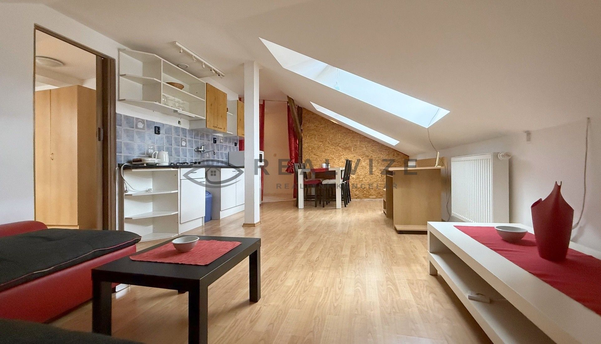 Pronájem byt 2+kk - Lipenská, České Budějovice, 47 m²