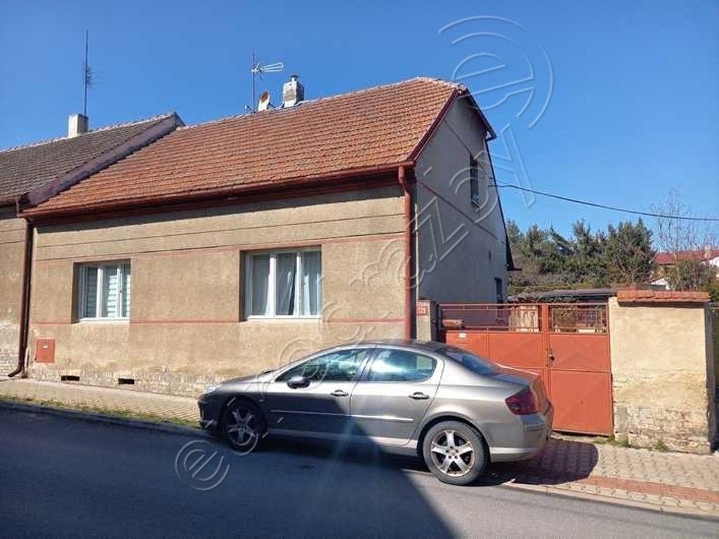 Rodinné domy, Družstevní, Svinařov, 105 m²