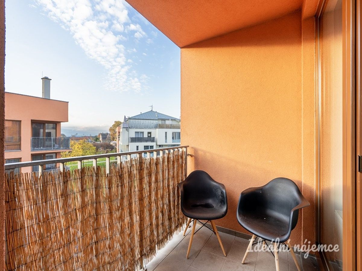 Pronájem byt 2+kk - Na Fialce, Říčany, 48 m²