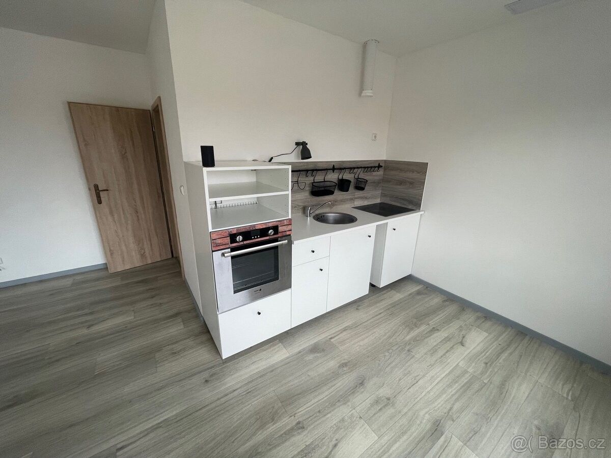 Pronájem byt - Trhové Sviny, 374 01