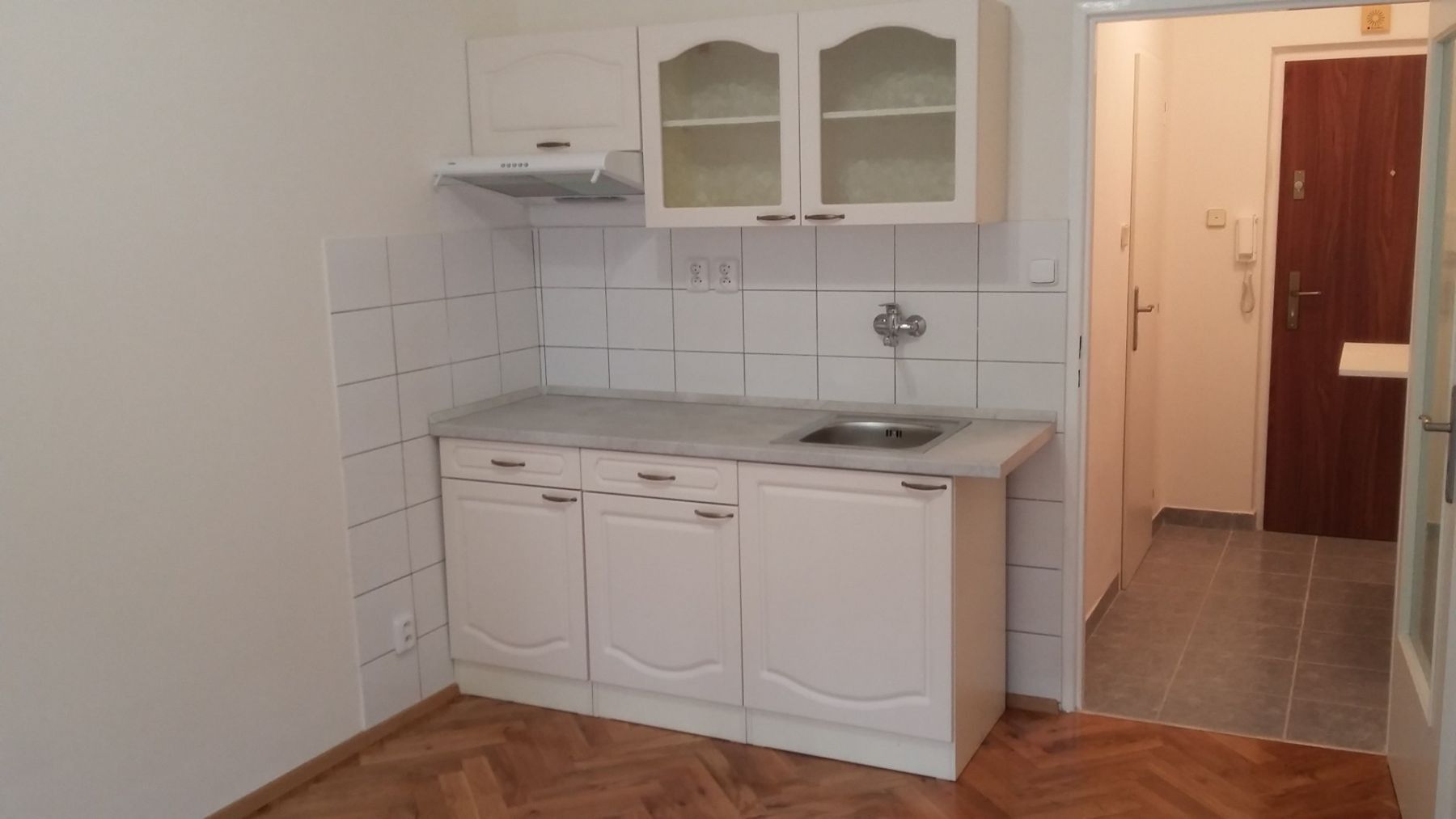 1+kk, Bajkalská, Praha - Vršovice, 17 m² - 1