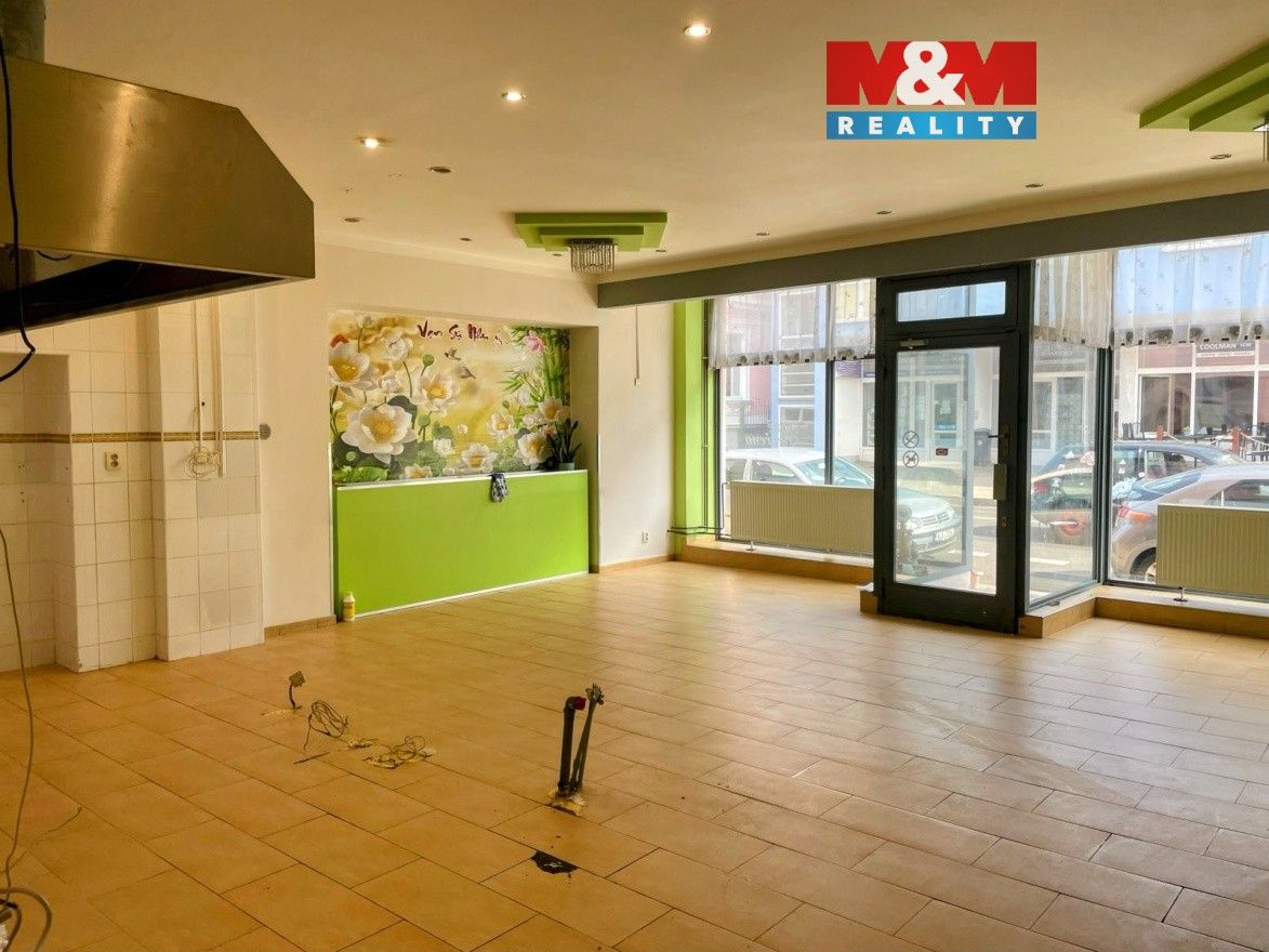 Obchodní prostory, B. Egermanna, Nový Bor, 140 m²
