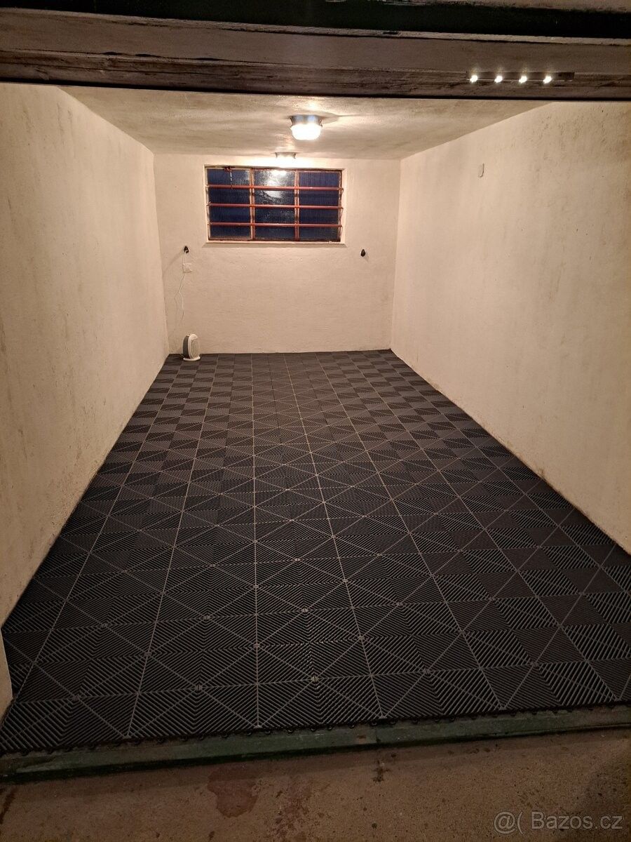 Pronájem garáž - Valašské Meziříčí, 757 01