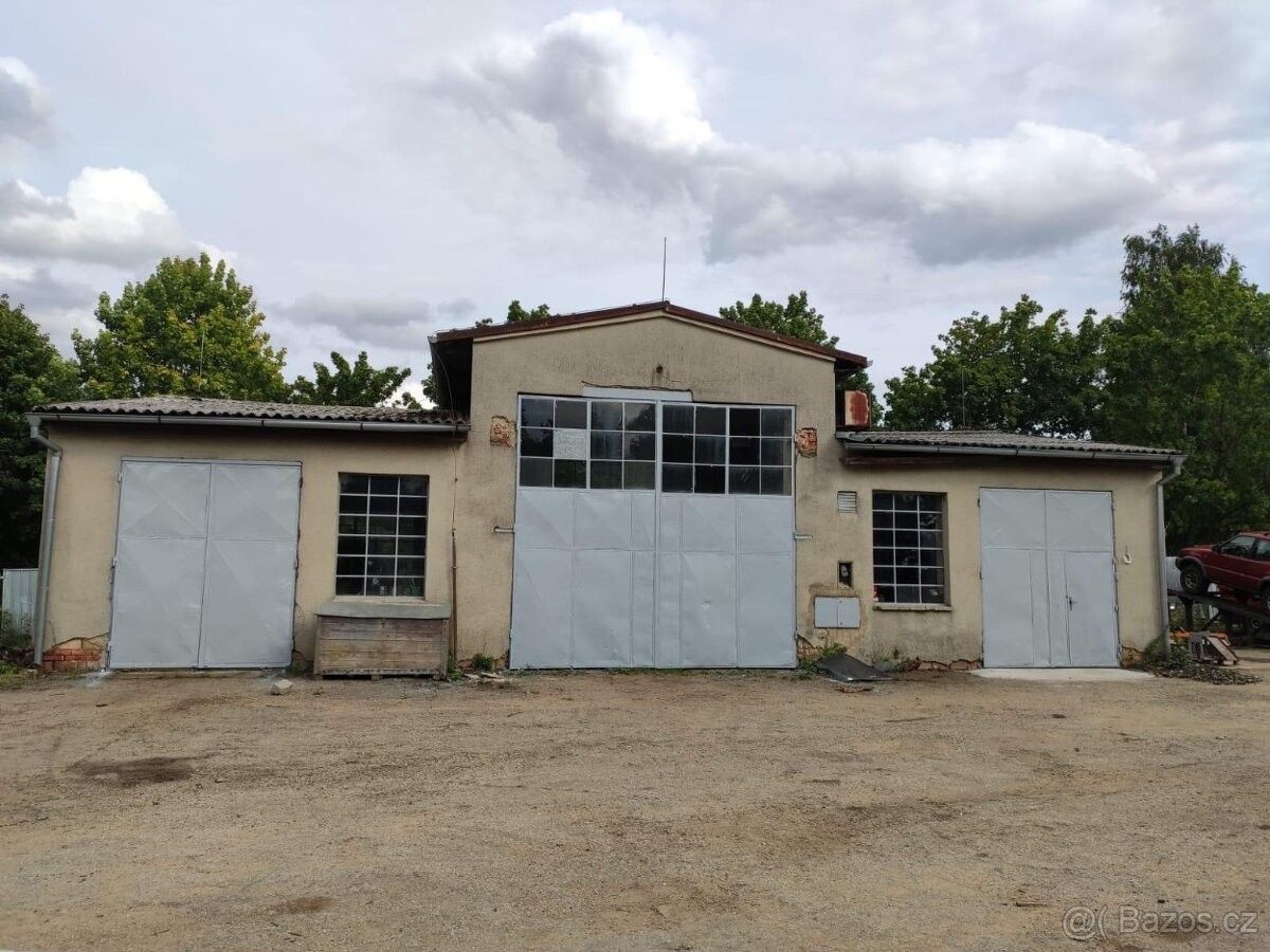 Pronájem garáž - Načeradec, 257 08