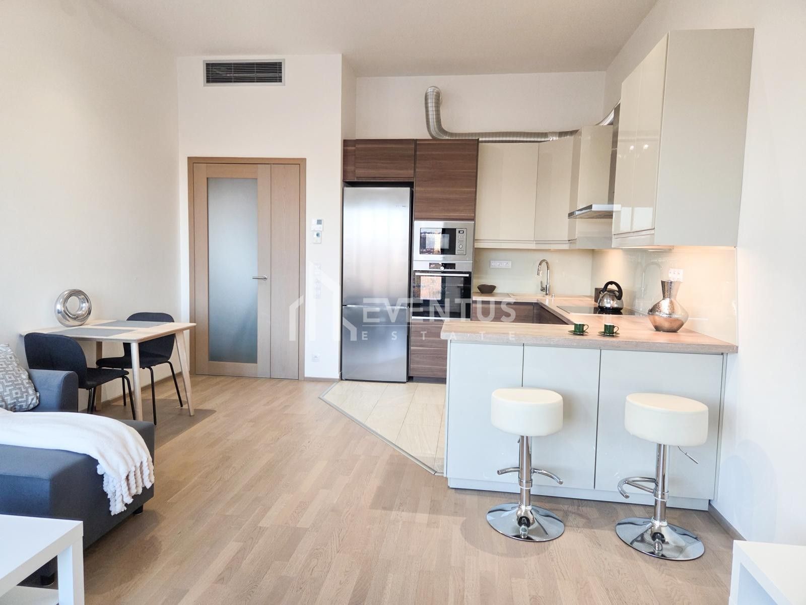 2+kk, Sanderova, Praha, 58 m²