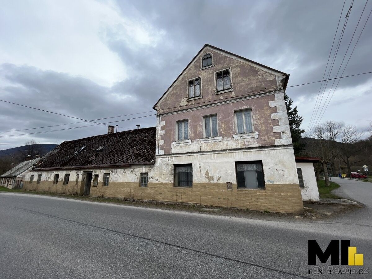 Prodej dům - Hejnice, 463 62, 949 m²