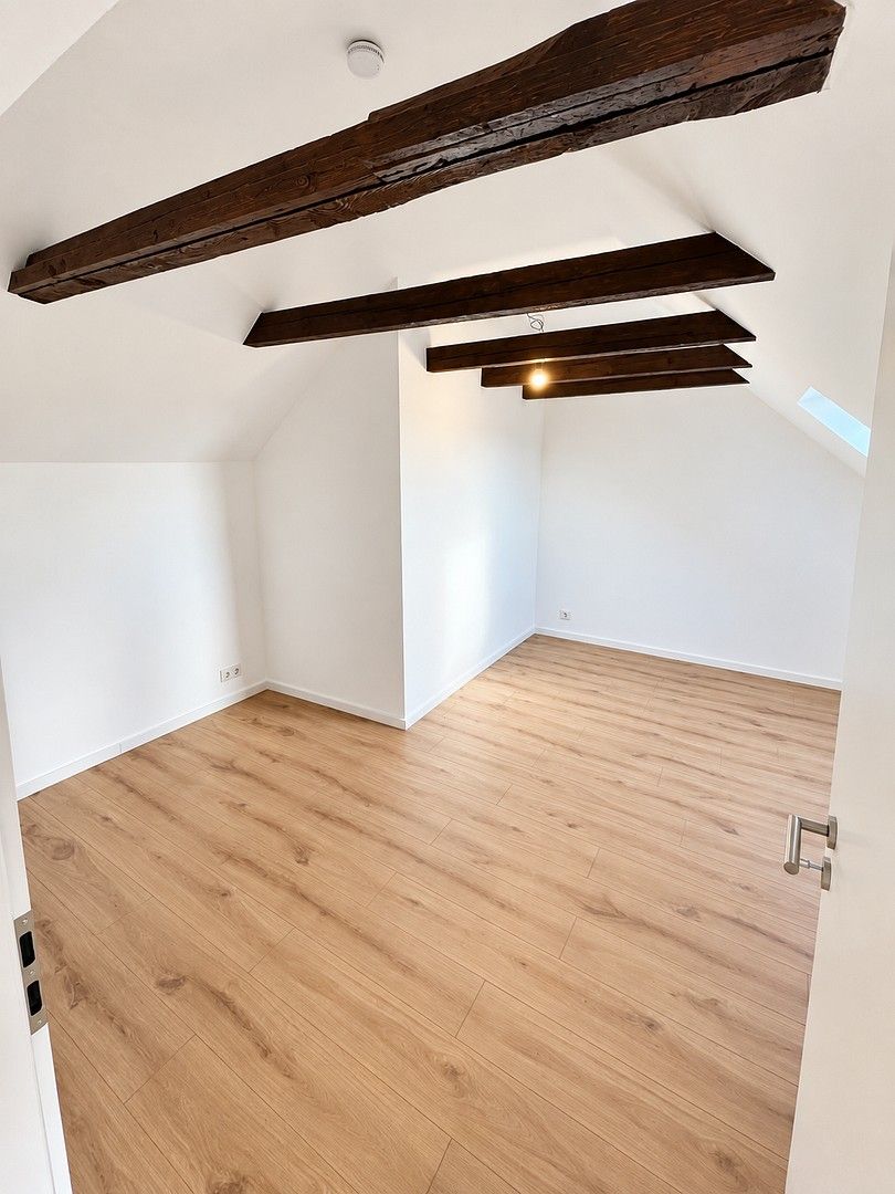 Pronájem byt 3+1 - Erlangen Sieglitzhof Bayern 91054, 52 m² - 5