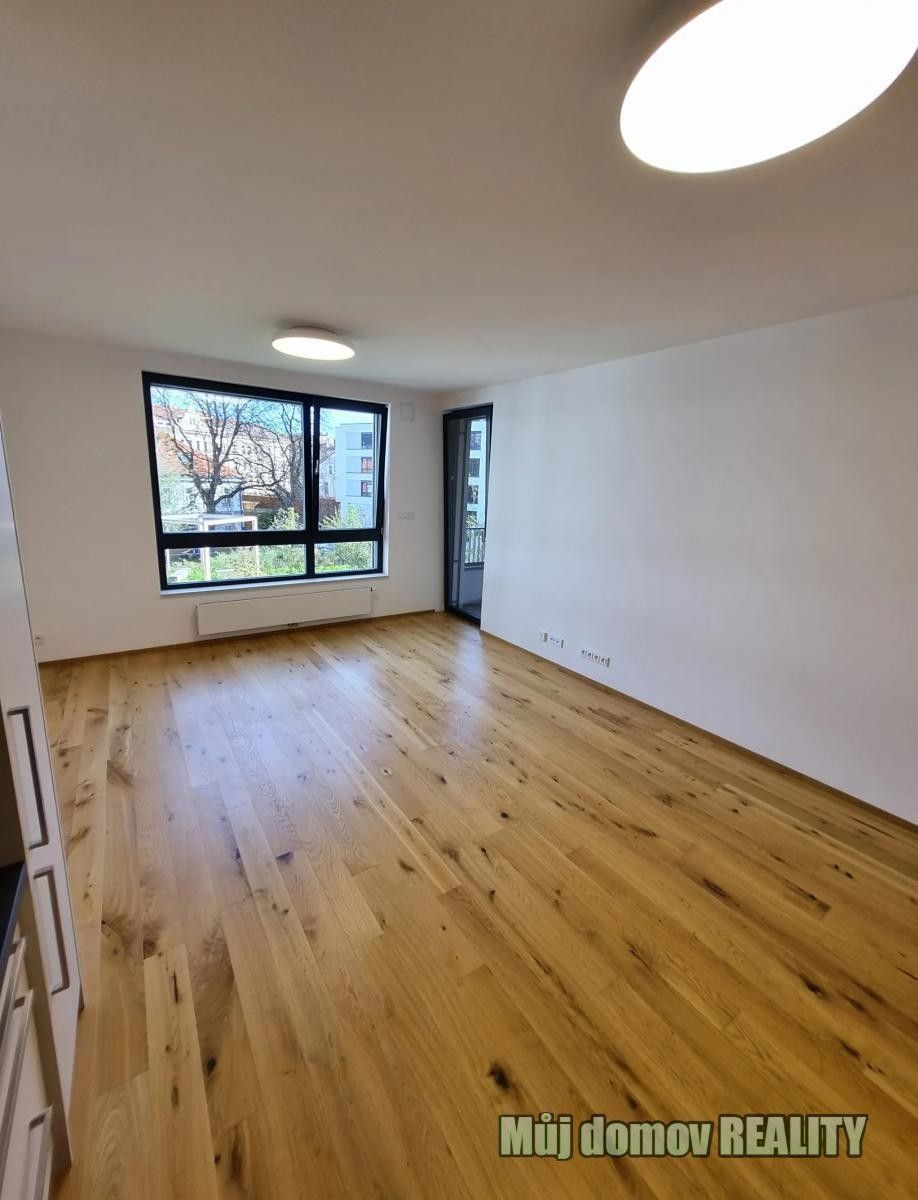 Pronájem byt 2+kk - Praha 4, Praha, 52 m²