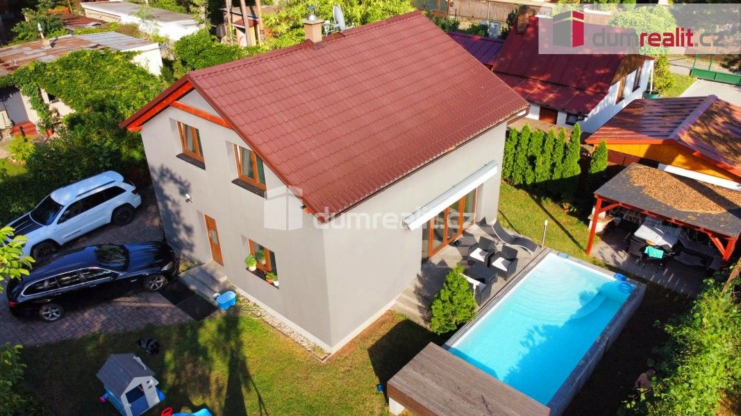 Rodinné domy, U Zámečku II, Káraný, 145 m² - 1