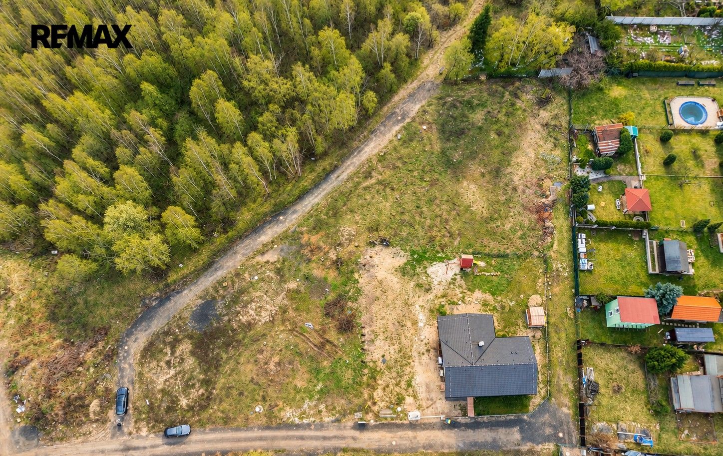 Pozemek pro bydlení, 989 m²