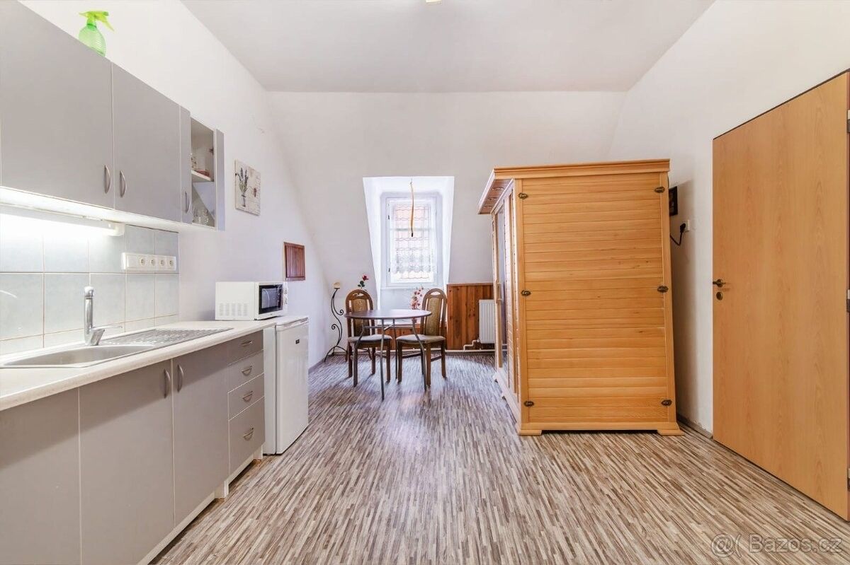 Pronájem byt - Nový Oldřichov, 471 13