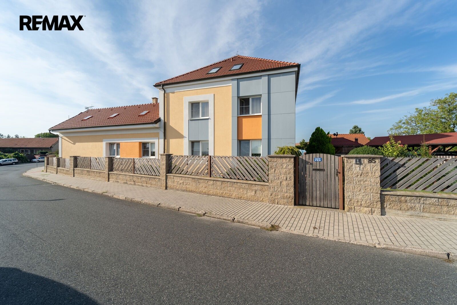 Prodej rodinný dům - Krakovany, 172 m² - 2