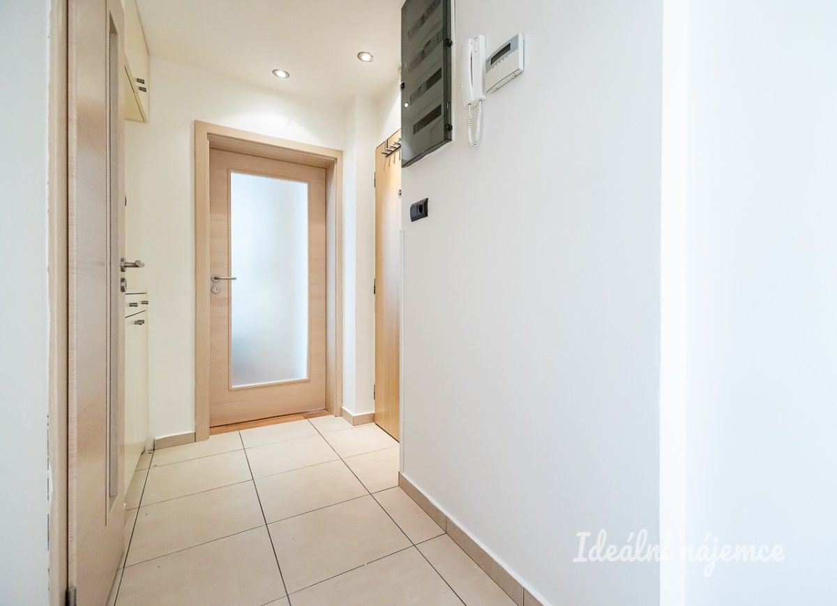 Pronájem byt 2+kk - Sokolovská, Praha, 51 m²