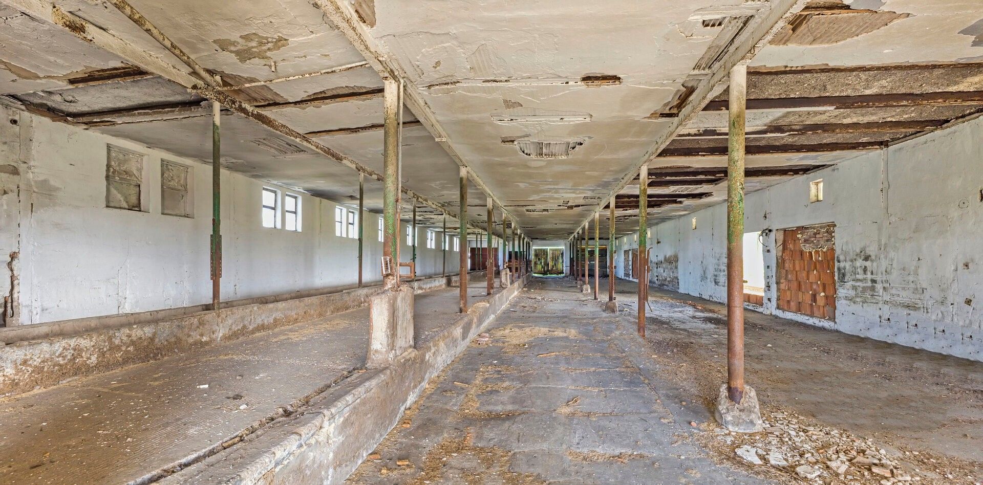 Sklady, Vojenice, Voděrady, 750 m²