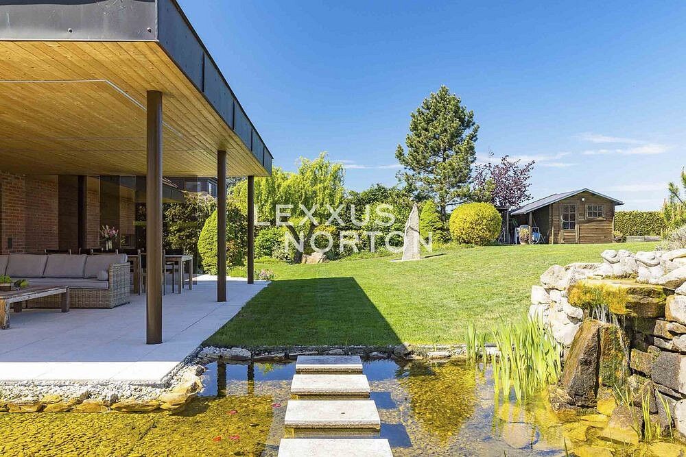 Rodinné domy, Horoměřice, okres Praha-západ, Středočeský kraj, 343 m² - 2