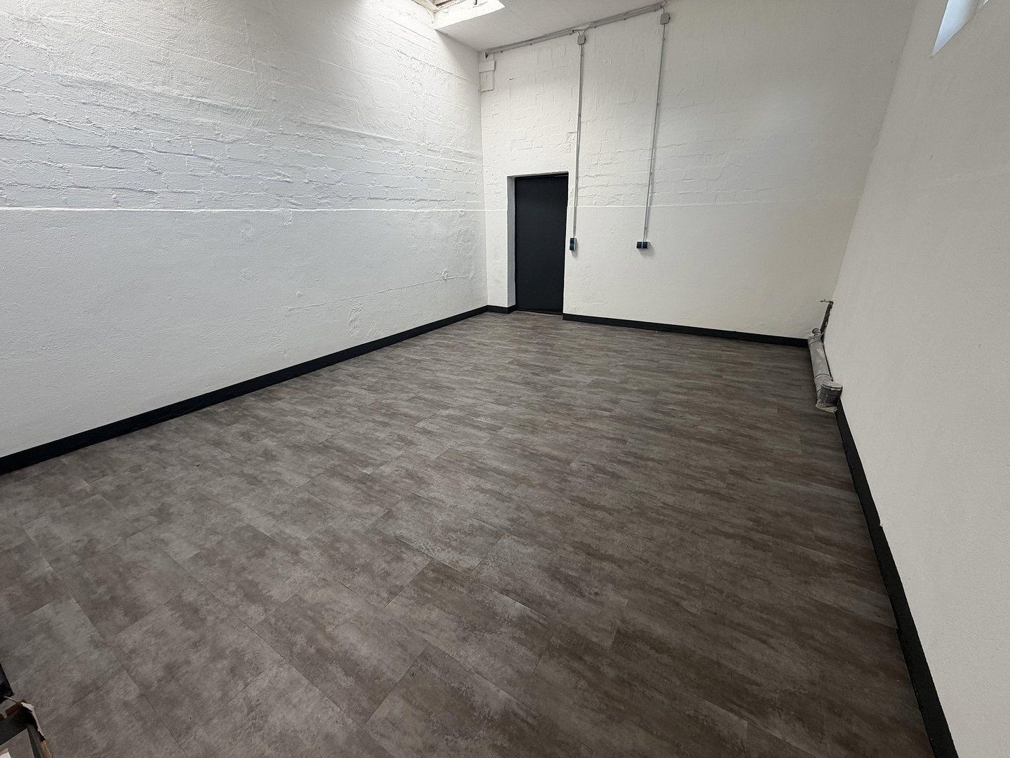 Obchodní prostory · 460 m² · Posener Straße 35A Lübeck Falkenfeld/Vorwerk Schleswig-Holstein 23554 - 4
