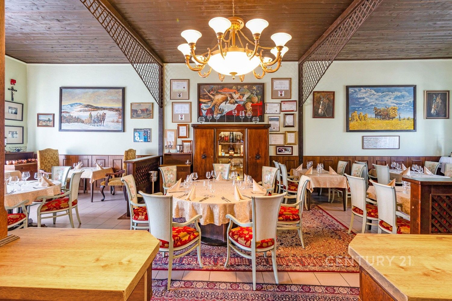 Restaurace, Klokočná, okres Praha-východ, Středočeský kraj, 592 m² - 1