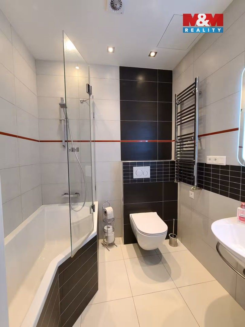 Byt 2+kk · 49 m² · Dlážděná, Praha - 4