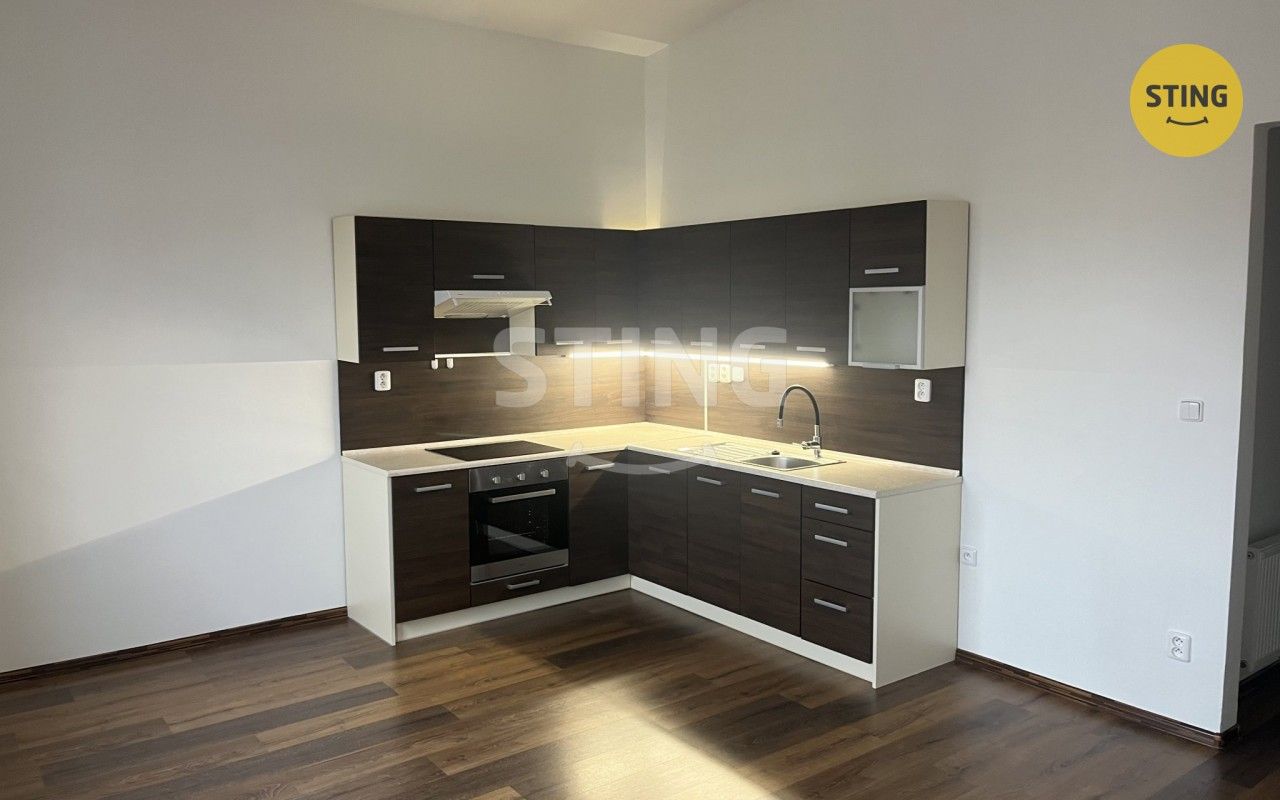 Pronájem byt 2+kk - Hviezdoslavova, Opava, 52 m² - 5