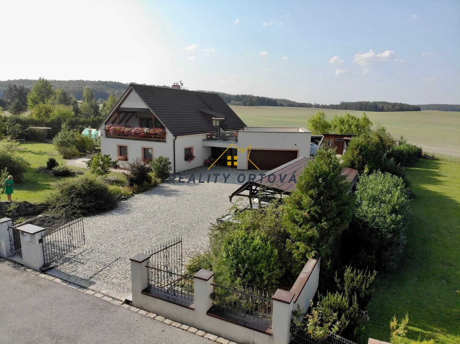 Vily, Domousnice Skyšice, 435 m² - 1
