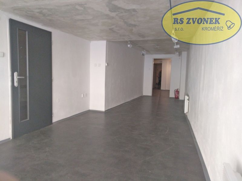 Pronájem obchodní prostory - 1. máje, Olomouc, 83 m²
