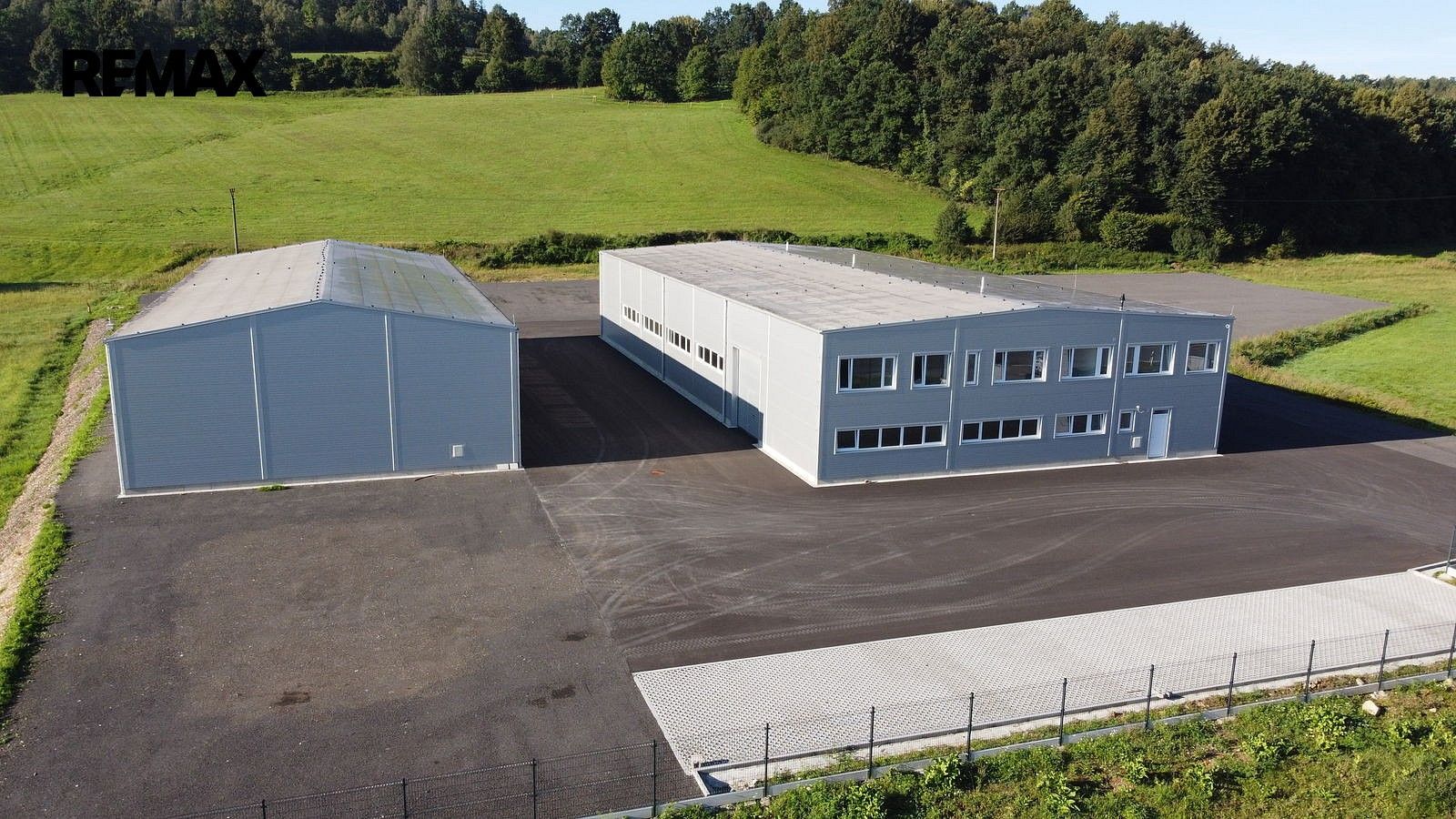 Výrobní prostory, Husinec, okres Prachatice, Jihočeský kraj, 1 400 m² - 2