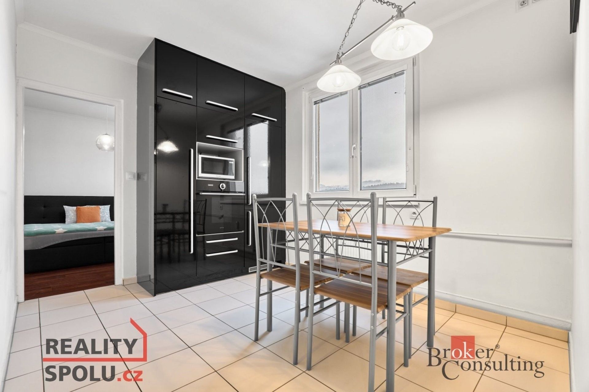 Prodej byt 3+1 - Chodovská, Nová Role, 63 m²