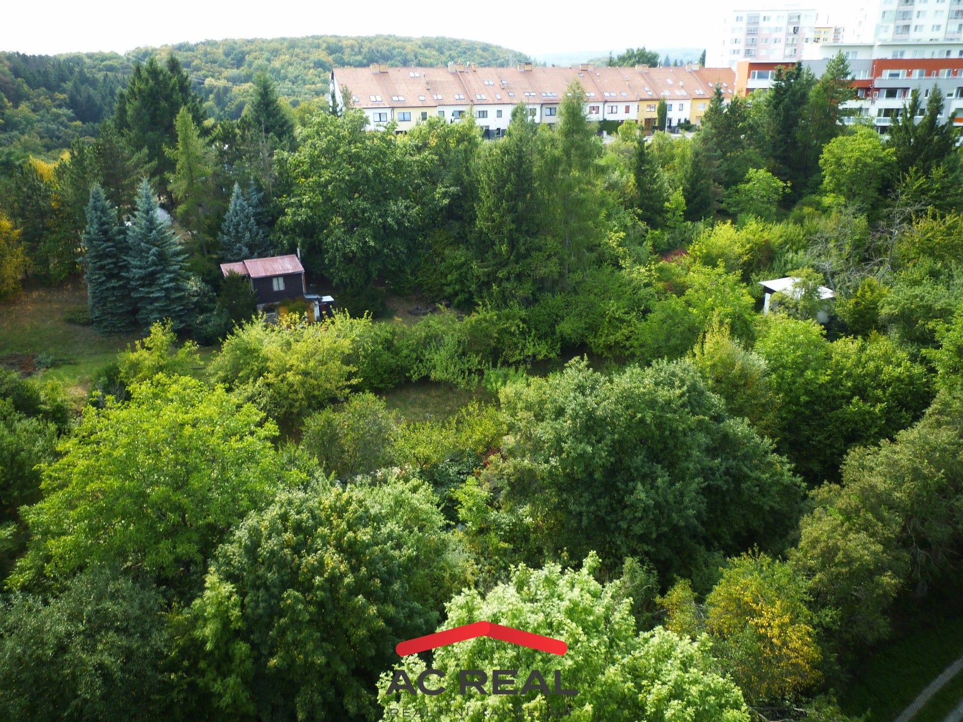 Prodej zahrada - Šemberova, Brno, 1 221 m²
