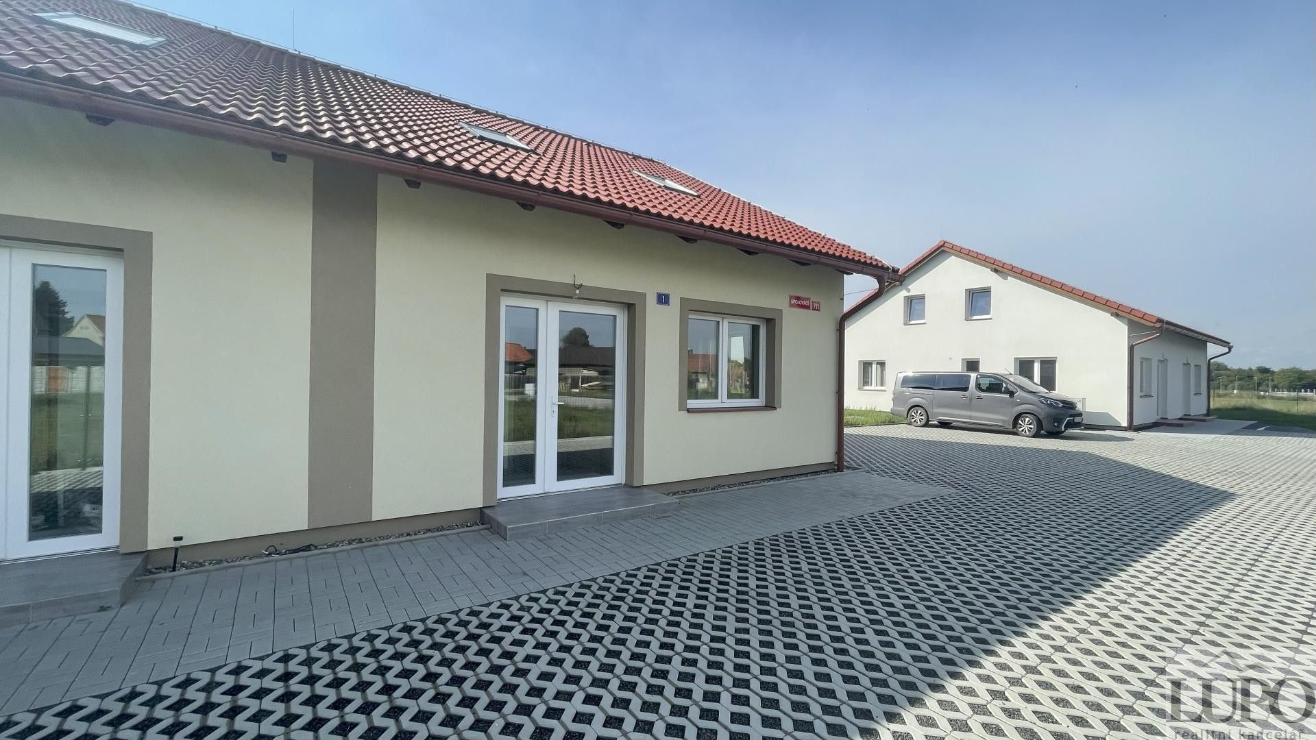 Prodej rodinný dům - Spojovací, Úžice, 128 m²