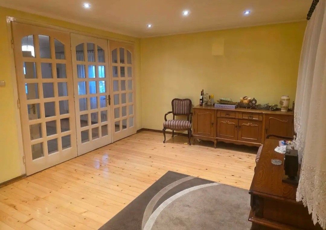 Rodinný dům · 987 66, Zahraničí - 2