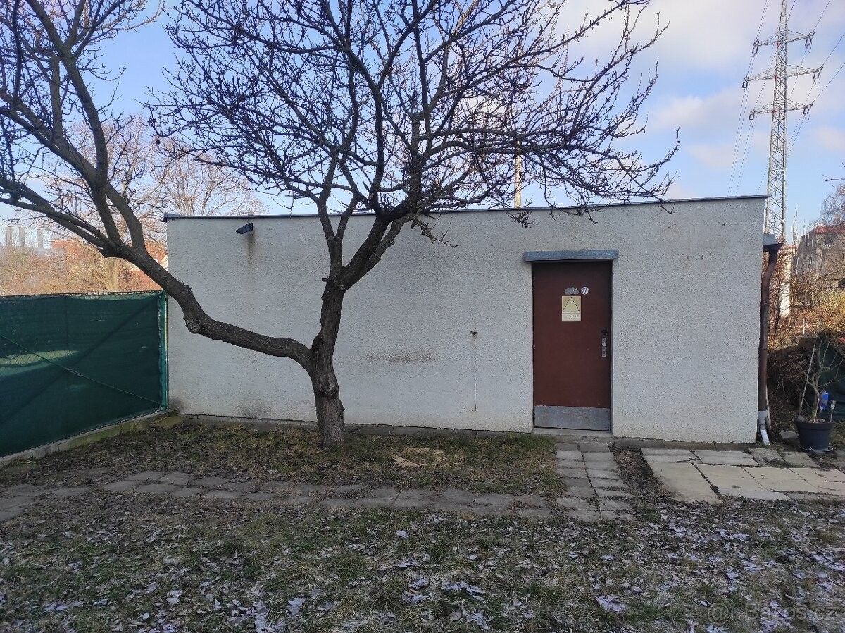 Garáže, České Budějovice, 370 06