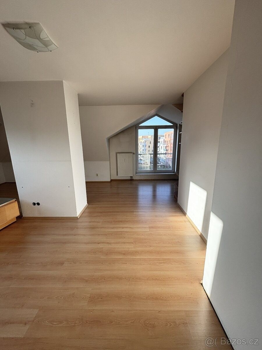 Prodej byt - Pardubice, 533 53