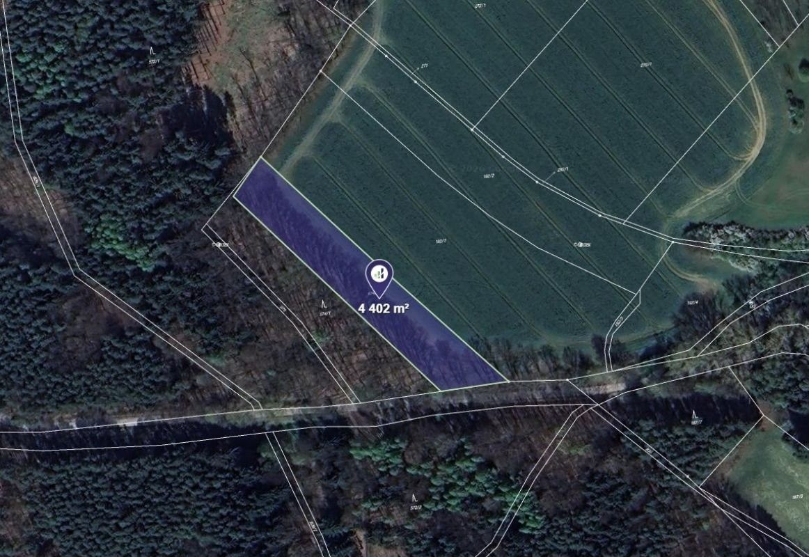 Zemědělský pozemek, 4 402 m²