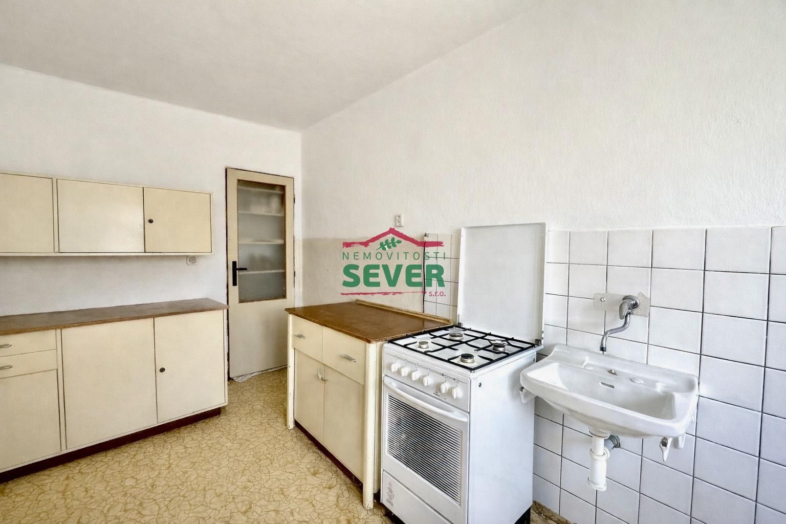 Prodej rodinný dům - Pražská, Kožlany, 200 m²