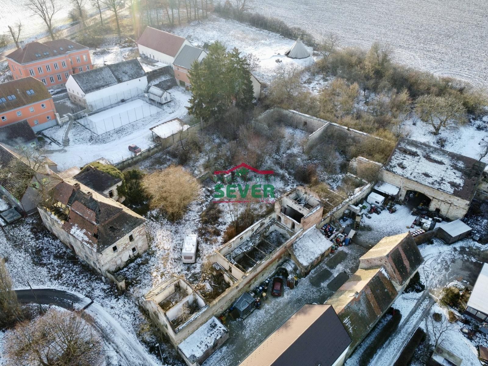 Prodej rodinný dům - Pšov, Podbořany, 300 m²