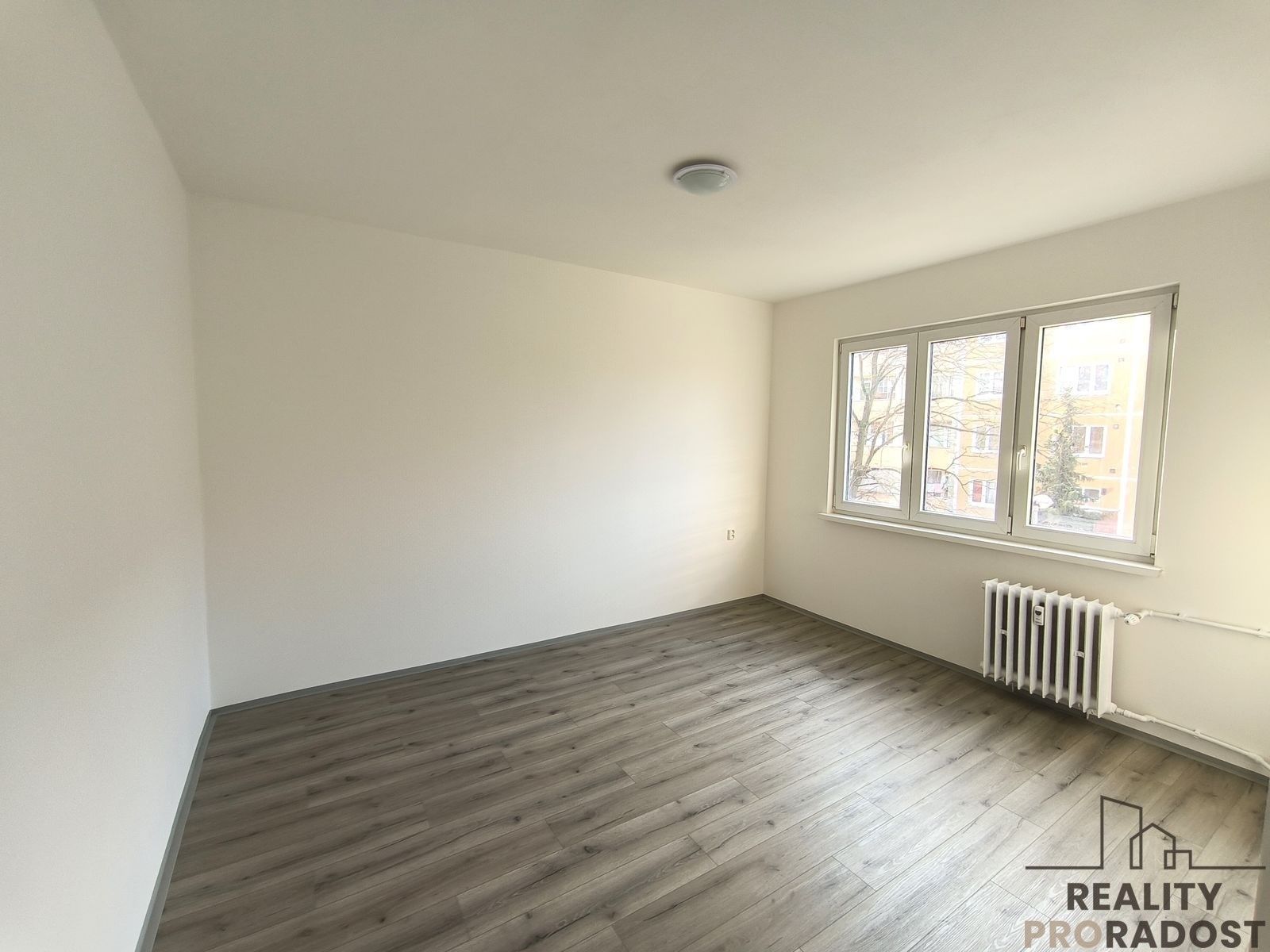 2+1, M. Švabinského, Bílina Teplické Předměstí, 53 m² - 1