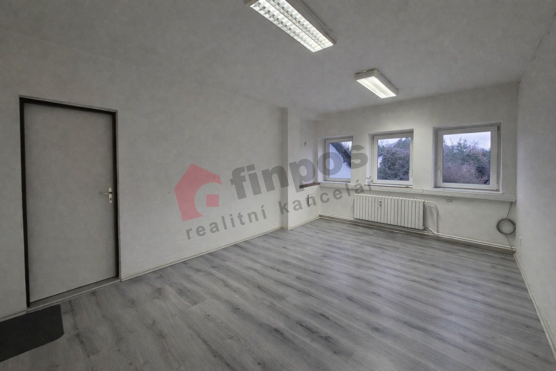 Obchodní prostory, Ringhofferovo náměstí 550, Kamenice, 19 m²