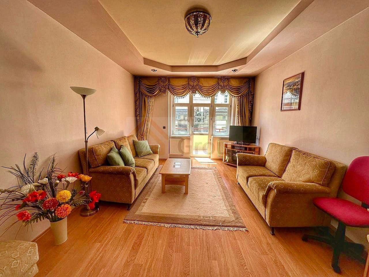 3+1, Karlovy Vary, Karlovarský kraj, 90 m² - 2