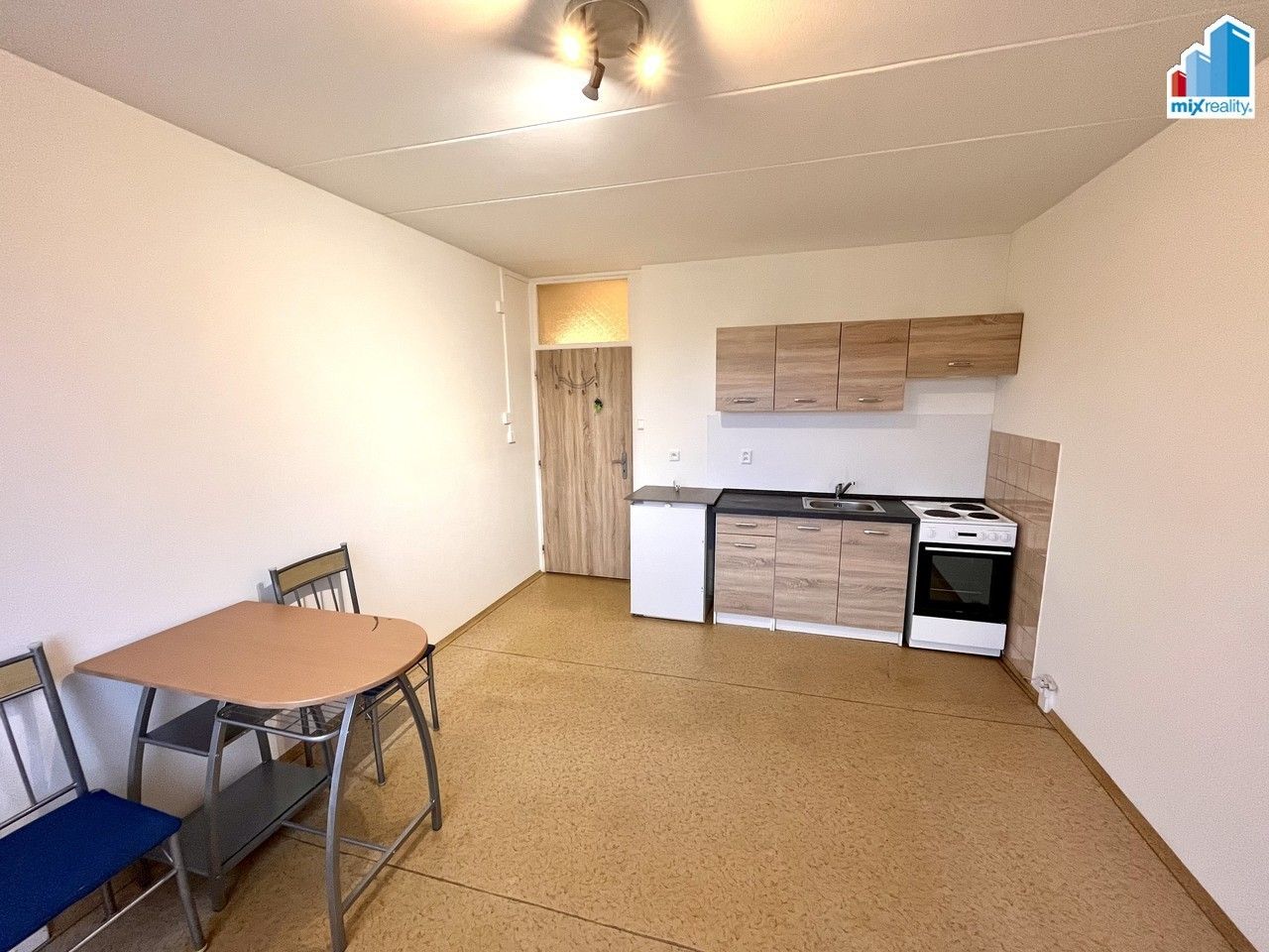 Pronájem byt 1+kk - Horní Bříza, 27 m²