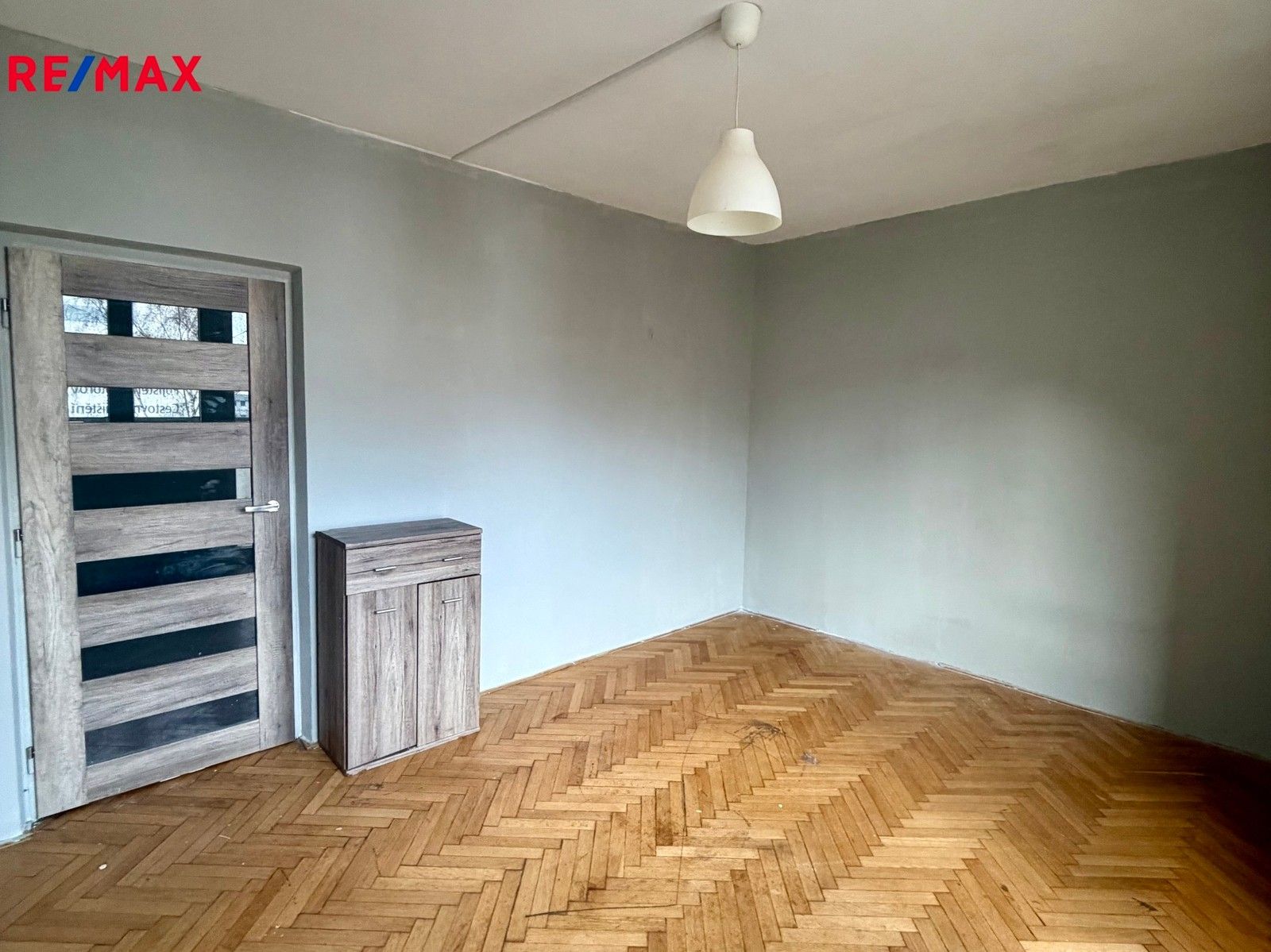Pronájem byt 2+1 - Západní, Karlovy Vary, 54 m²