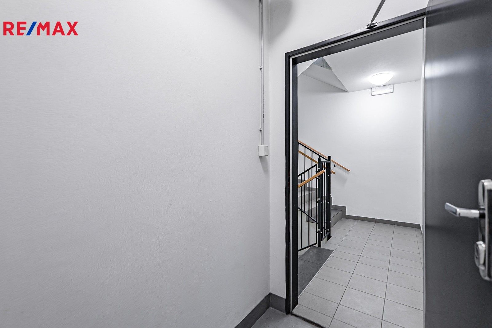 Prodej sklad - Rižská 1580, Praha, 2 m²