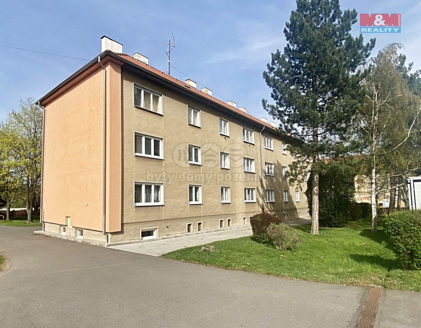 Prodej byt 2+1 - Karlovarská, Lubenec, 69 m²