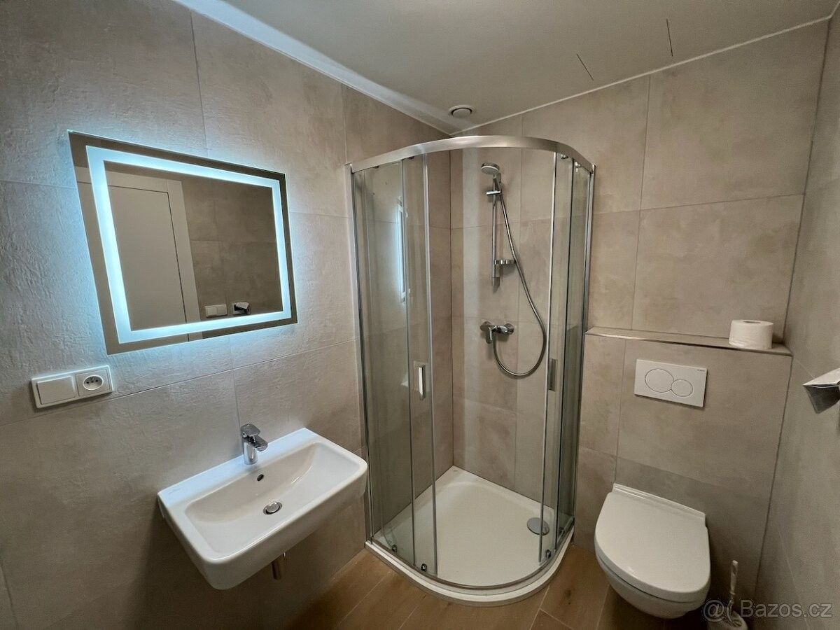 Pronájem byt - Dubňany, 696 03