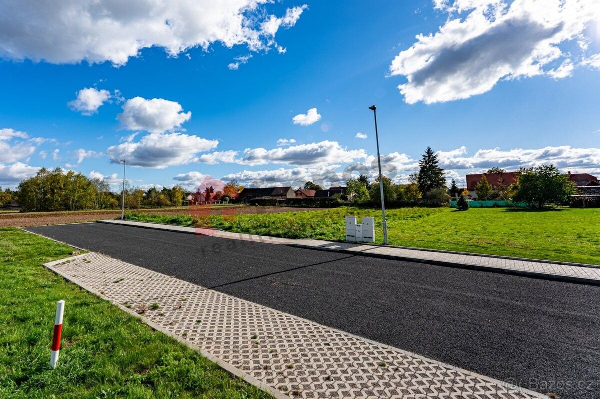 Pozemky pro bydlení, Káraný, 250 75 - 2
