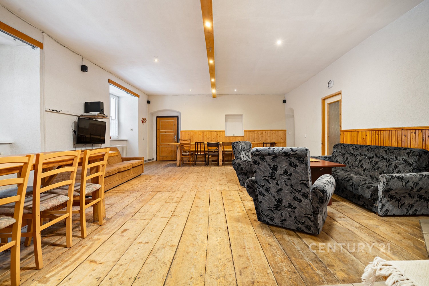 Chalupa · 648 m² · Strašín - Zuklín, okres Klatovy - 3