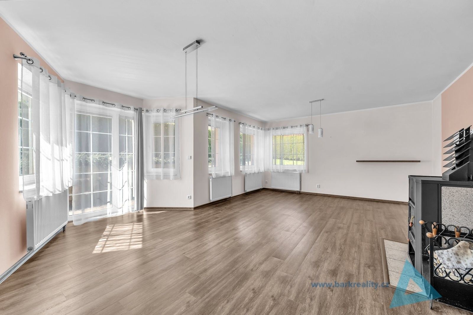 Rodinné domy, L. Zívra, Nová Paka, 180 m² - 2